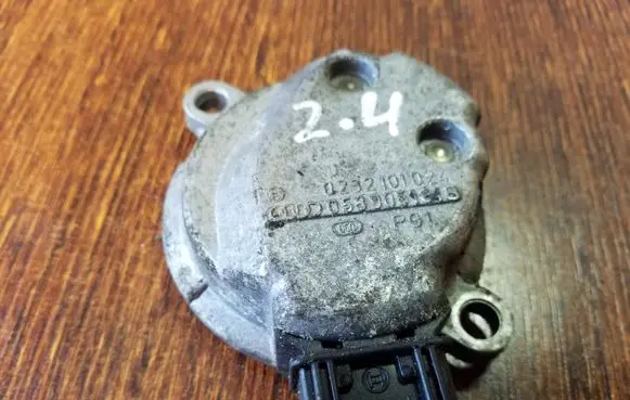 Audi A6 S6 C5 4B Camshaft position sensor 0232101024 058905161B