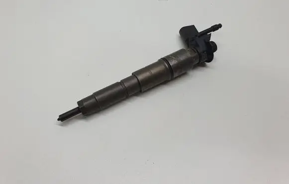 BMW 5 E60 E61 Fuel injector 7792721 0445115048 048