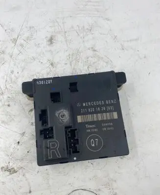 Mercedes-Benz E W211 Door control unit/module 2118201626 356806