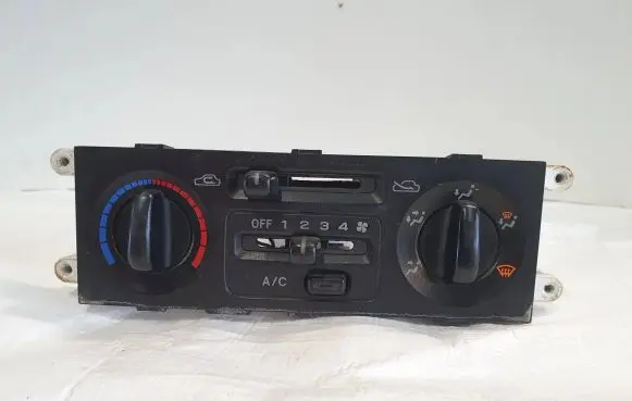 Subaru Forester SG Climate control unit