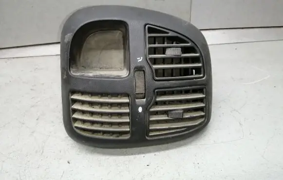 Dashboard side air vent grill/cover trim