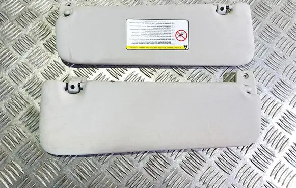 Peugeot 207 CC Sun visor
