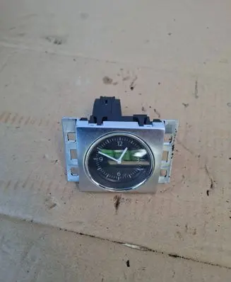 Volkswagen PASSAT B7 Clock 3AA919204