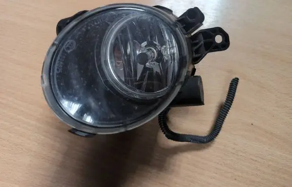 Volvo V70 Front fog light 31213102