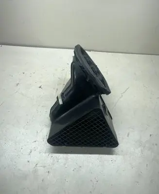 Audi Q7 4L Air intake duct part 7L0819049