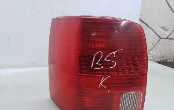 Volkswagen PASSAT B5 Rear/tail lights