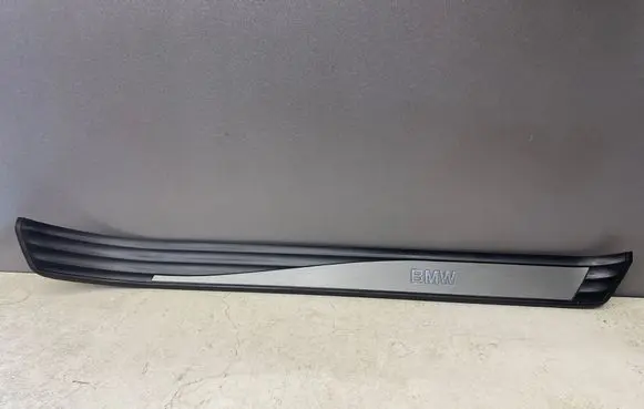 BMW 5 E60 E61 Front sill trim cover 7034304 22339910 77074510