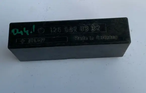 Mercedes-Benz 280 560 W126 Other control units/modules A1265420032