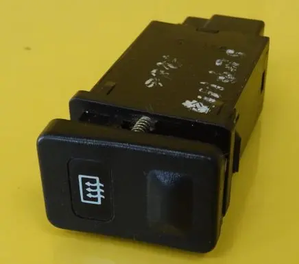 KIA Sephia Windscreen/window heater switch