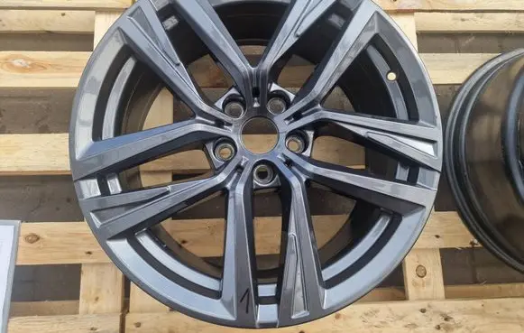 BMW 4 G22 G23 G24 G26 R18 alloy rim 6896768