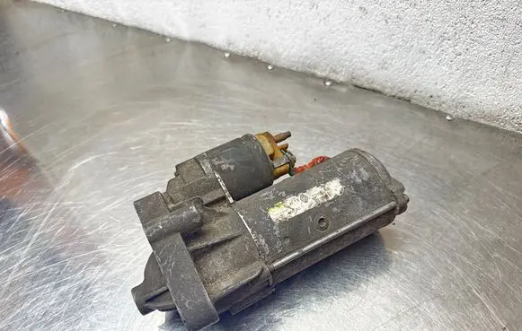 Nissan Primastar Starter motor 8200106788