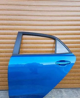 KIA Rio Rear door