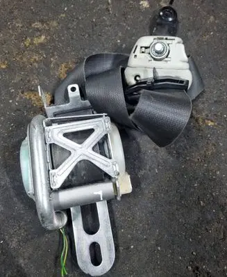 Chrysler 300C Front seatbelt
