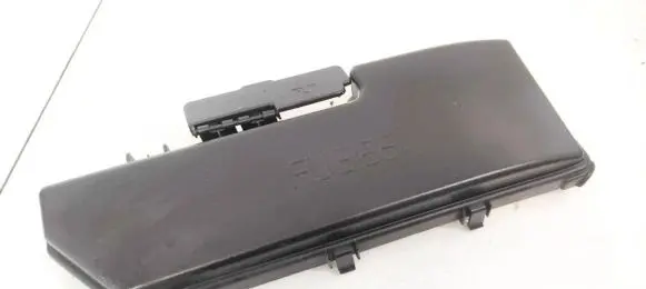 Volvo S80 Fuse box cover 9494211