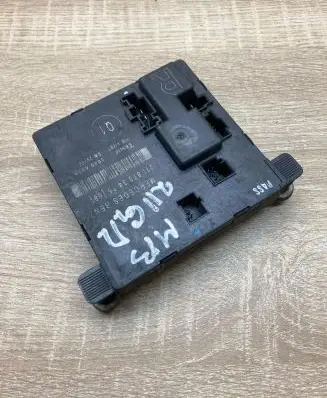 Mercedes-Benz E W211 Door control unit/module 2118703485 00406079