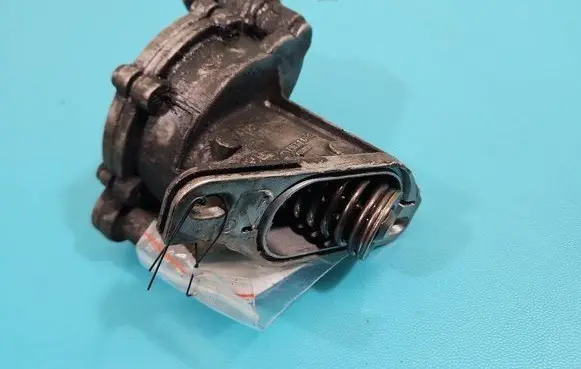 Vacuum pump