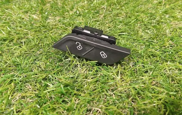 Volkswagen Tiguan Allspace Central locking switch button 5NA962126