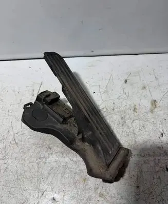 Skoda Superb B6 (3T) Accelerator throttle pedal 1K1721503AM