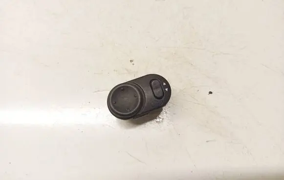 Opel Astra G Wing mirror switch 09175161