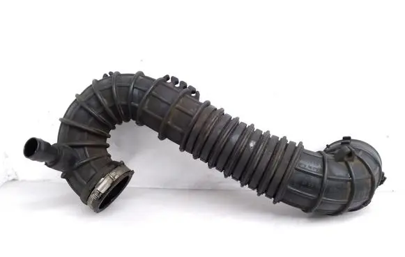 Volkswagen Amarok Turbo air intake inlet pipe/hose 2H0129615G 2H0129615H 2H0129627C
