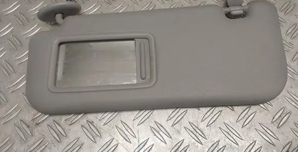 Toyota Yaris Sun visor