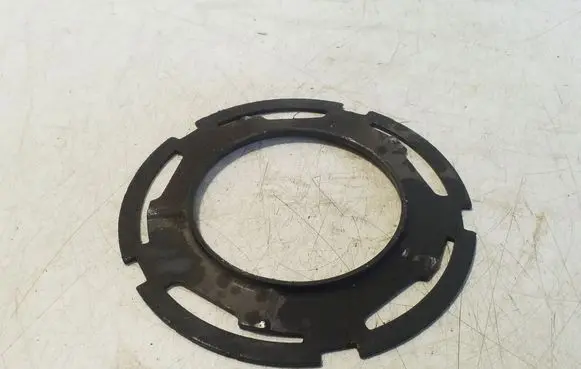 Volvo XC60 In tank fuel pump screw locking ring/nut 10415E