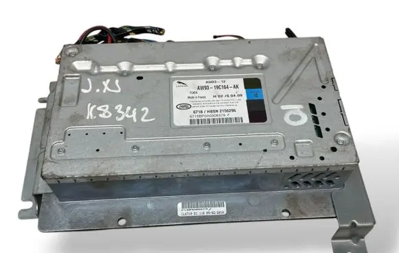 Jaguar XJ X351 Sound amplifier AW9319C164AK 2156296 670BBPPA0006379