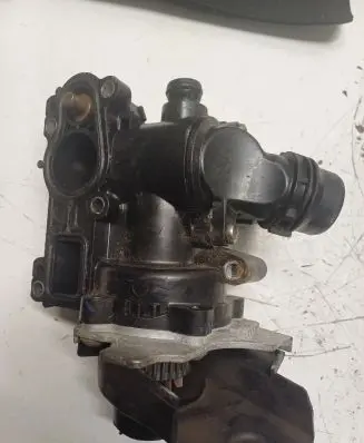 Volkswagen Scirocco Water pump 06J121026G