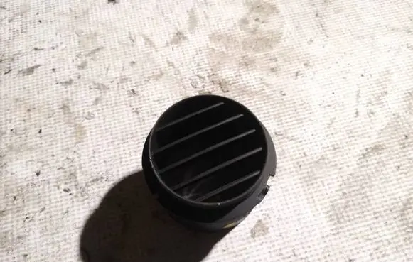 Volkswagen Phaeton Dash center air vent grill 3d0857481