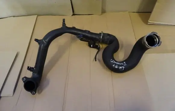 Jeep Compass Intercooler hose/pipe 52076417