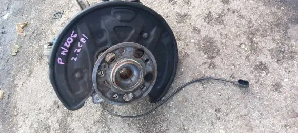 Mercedes-Benz C W205 Stub axle 