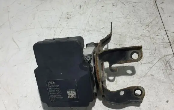 Toyota Yaris ABS Pump 445400D030 06210232454 895410D270