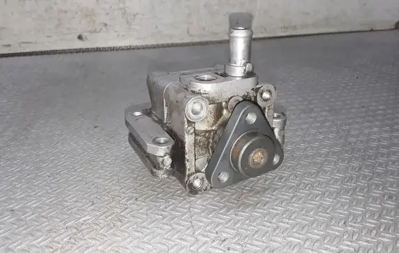 BMW 3 E46 Power steering pump