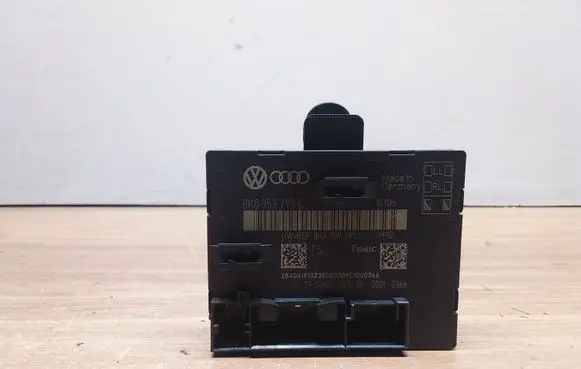 Audi A4 S4 B8 8K Door control unit/module 8K0959795C