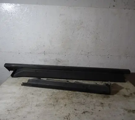 Ford Courier Front sill (body part) ET76-10154-AF