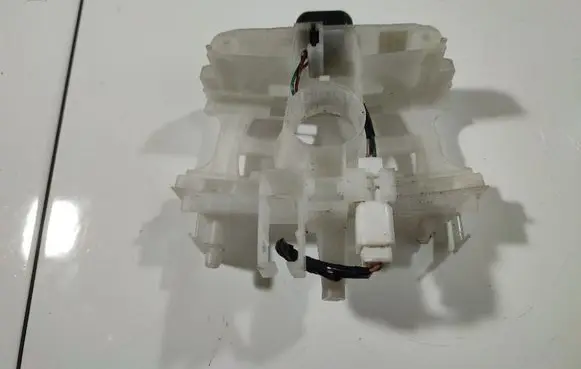 Subaru Forester SG Other switches/knobs/shifts 83111SA160