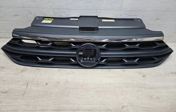 Volkswagen T-Roc Front bumper upper radiator grill 2GA853653H 2GA853651