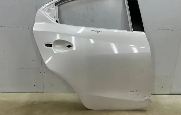 Mazda 2 Rear door DA6C72010