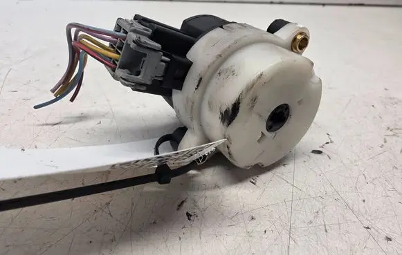 Volvo V70 Ignition lock contact 8645228