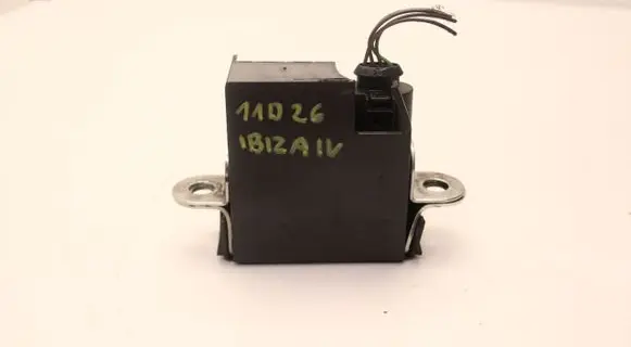 Seat Ibiza IV (6J,6P) Tailgate/trunk/boot lock/catch/latch 