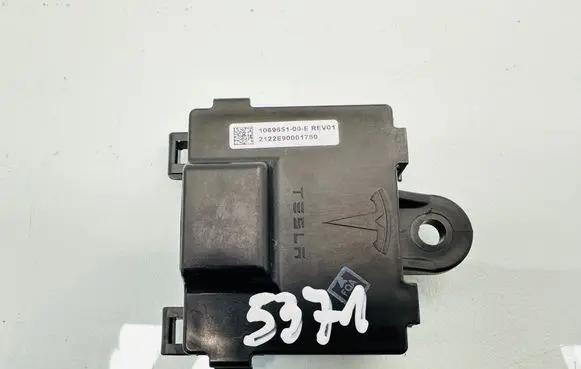 Tesla Model S Door control unit/module 106965100E 2122E90001750