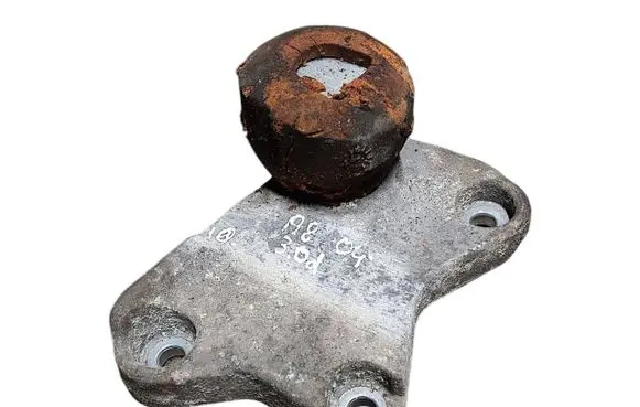 Audi A8 S8 D3 4E Engine mounting bracket 4E0199343A