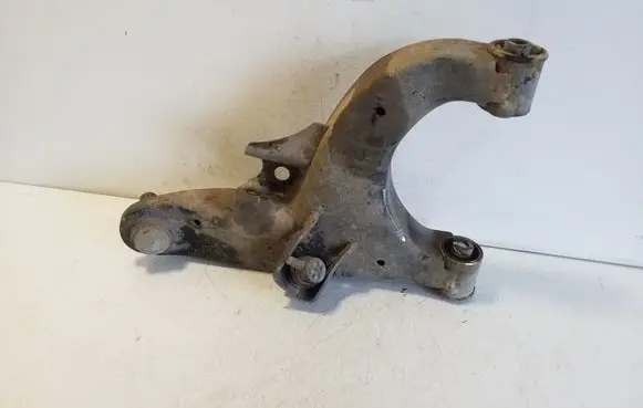Nissan Pathfinder R51 Rear upper control arm/wishbone