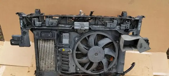 Peugeot 5008 Radiator support slam panel 9676569080