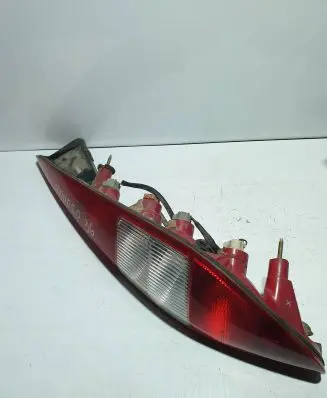 Ford Mondeo Mk III Rear/tail lights 0374D