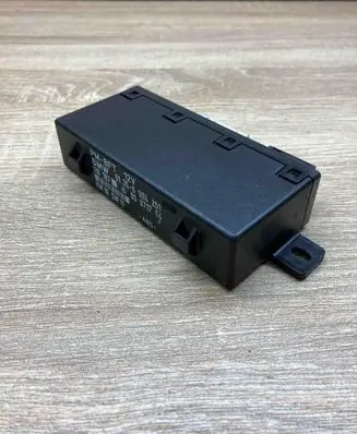 BMW 5 E39 Door control unit/module 6904251 05071754