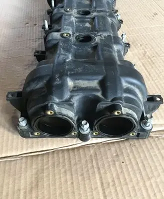 Dodge Challenger Rocker cam cover 05184068AK