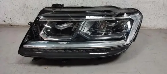 Volkswagen Tiguan Headlight/headlamp 5NB941036D