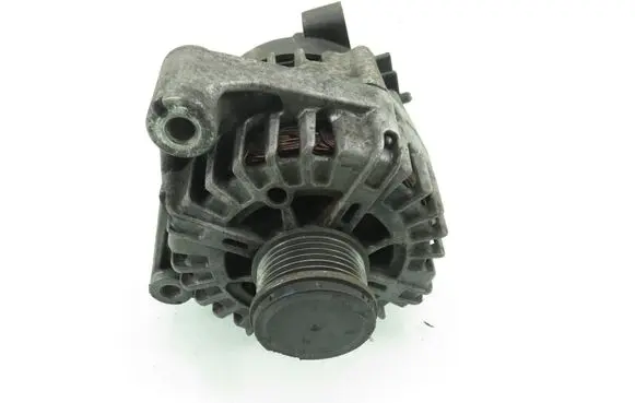 BMW 5 F10 F11 Generator/alternator FG23S032 8507625