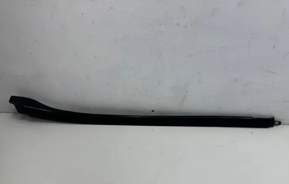 Mercedes-Benz GLE W167 Windshield trim A1676900900